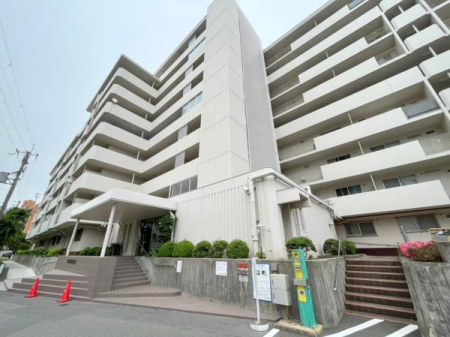 大阪府豊中市上野西4丁目の中古マンションの現地外観写真
