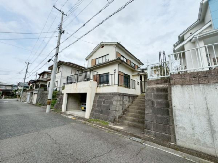 大阪府豊能郡豊能町東ときわ台3丁目の中古一戸建ての現地外観写真