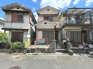 寝屋川市大成町　中古戸建